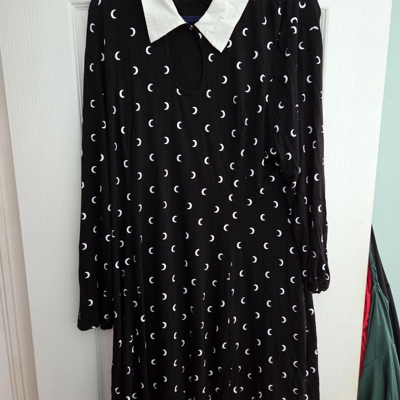 Hot Topic Moon Print Long-Sleeve Collared Dress- Size 3x- READ DESCRIPTION - Picture 4 of 7